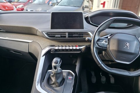 Peugeot 3008 BLUEHDI S/S ALLURE..1 PREVIOUS OWNER ,8 SERVICES,SAT NAV,FANTASTIC CAR 17