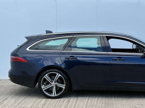 Jaguar XF 2.0 XF Portfolio D AWD Auto 4WD 5dr 20
