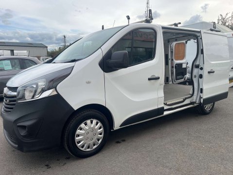 Vauxhall Vivaro 1.6 Vivaro 2700 CDTI 34