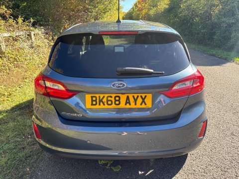 Ford Fiesta TITANIUM 8