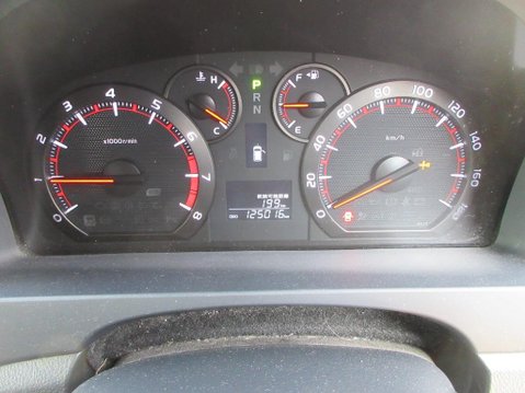 Toyota Vellfire 2.4 Z + 7 Seats 15