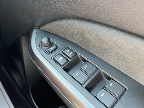 Suzuki Vitara 1.4 Boosterjet 48V Hybrid SZ5 5dr 29