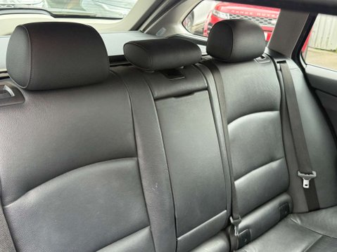 BMW 5 Series TOURING 13