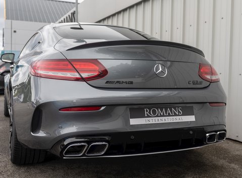 Mercedes-Benz C63 C63 S Premium Plus 26