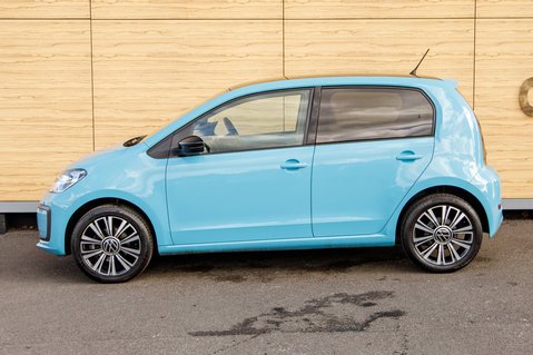 Volkswagen Up BLACK EDITION 9