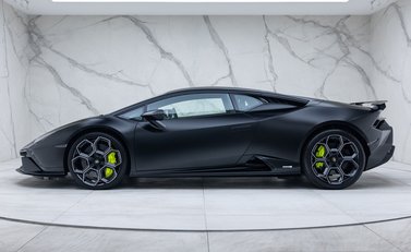 Lamborghini Huracan Tecnica 2