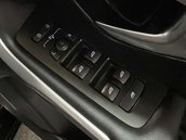 Volvo V40 1.5 V40 R-Design Edition T3 Auto 5dr 11