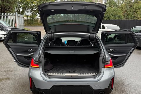 BMW 3 Series 330E M SPORT -VAT Q -DRIVING ASSISTANT PRO -PAN ROOF -H/K -M PRO PACK 24