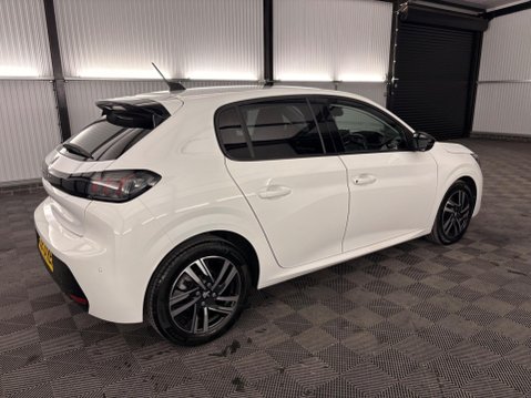 Peugeot 208 1.2 PureTech Allure Premium Euro 6 (s/s) 5dr 54
