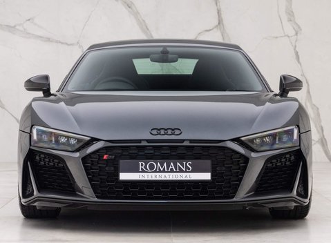 Audi R8 V10 Performance Carbon Black 4