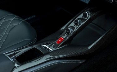 Ferrari 812 Superfast 18