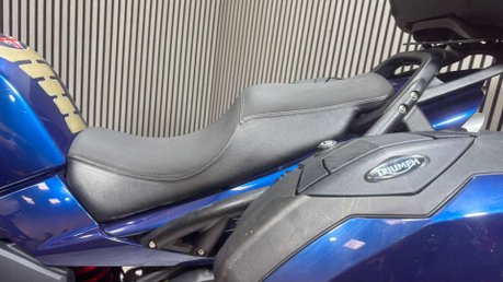Triumph Sprint 2010 50K NEW MOT FULL LUGGAGE TOURER 1050CC COMMUTER 16