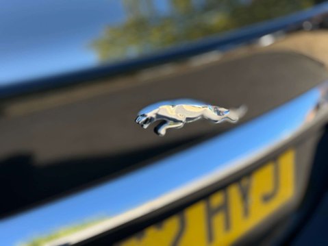 Jaguar XF 2.2d SE Saloon 4dr Diesel Auto Euro 5 (s/s) (190 ps) 6