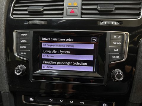 Volkswagen Golf 2.0 TSI BlueMotion Tech R DSG 4Motion Euro 6 (s/s) 5dr 31