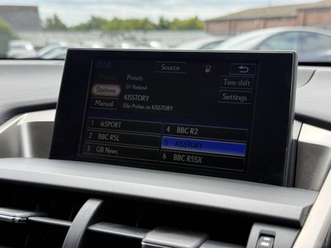 Lexus NX 2.5 300h Premier SUV 5dr Petrol Hybrid E-CVT 4WD Euro 6 (s/s) (197 ps) 44
