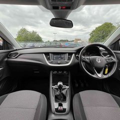 Vauxhall Grandland X 1.5 Turbo D BlueInjection SE Euro 6 (s/s) 5dr 7