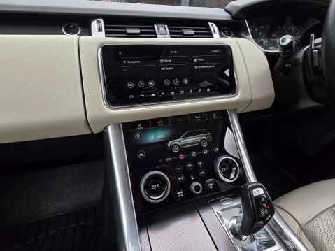 Land Rover Range Rover Sport 3.0 Range Rover Sport HSE D MHEV Auto 4WD 5dr 17