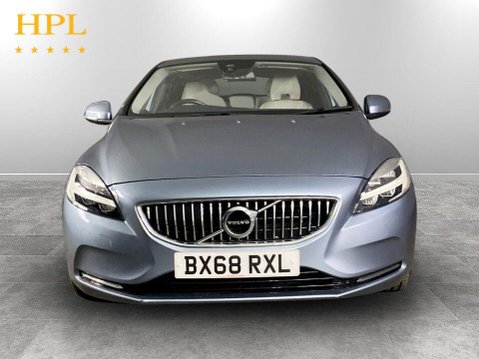Volvo V40 1.5 T3 GPF Inscription Hatchback 5dr Petrol Auto Euro 6 (s/s) (152 ps) Air 2