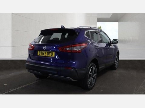 Nissan Qashqai 1.6 DIG-T N-Connecta Euro 6 (s/s) 5dr 4