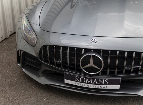 Mercedes-Benz AMG GT R GT R 22