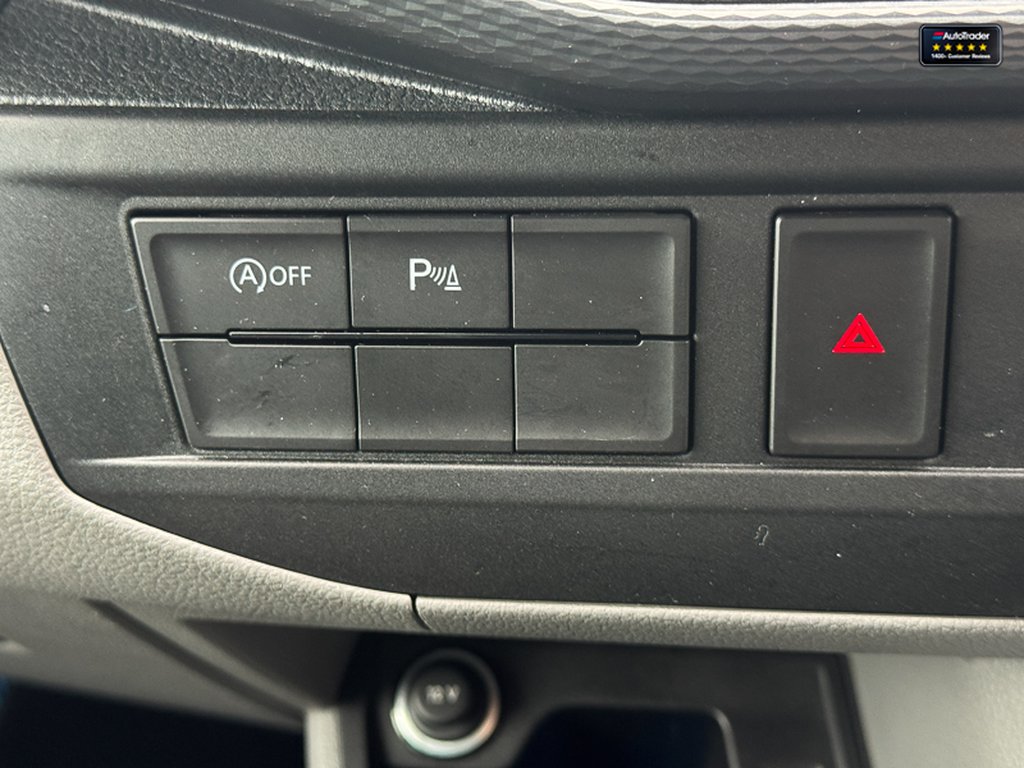 2022 Volkswagen TransporterCrew Cab SWB L1H1 T30 Tdi Kombi Highline Auto Air Con Sensors EURO 6 — thumbnail 37 of 51