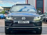 Volkswagen Touareg 3.0 TDI V6 BlueMotion Tech R-Line SUV 5dr Diesel Tiptronic 4WD Euro 6 (s/s) 9