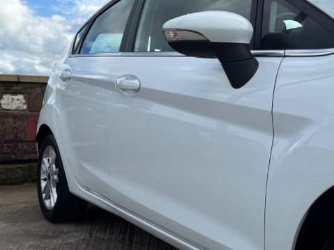 Ford Fiesta 1.25 Zetec Euro 6 5dr 8