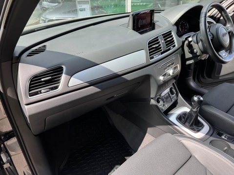 Audi Q3 TFSI S LINE 16
