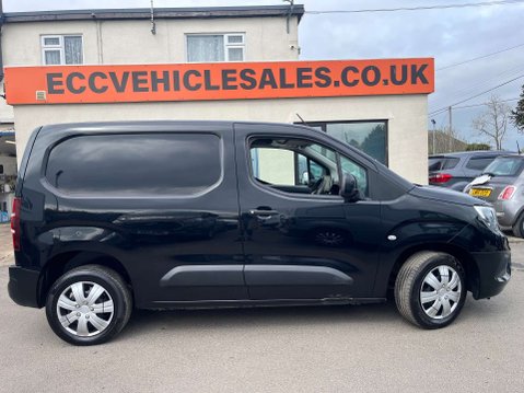 Vauxhall Combo 1.5 Combo 2300 Sportive L1H1 3 SEATER 16
