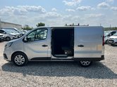 Renault Trafic Crew Cab (SOLD) SWB L1H1 Sport SL28 Air Con Alloys Sensors Tow Bar EURO 6 N 11