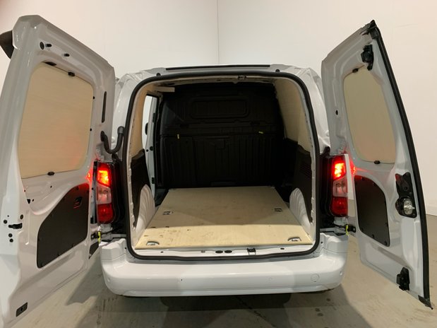 Citroen Berlingo Berlingo M Diesel 1.5 Blue HDi 100ps Van Driver 10