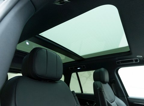 Land Rover Range Rover D350 SE 11