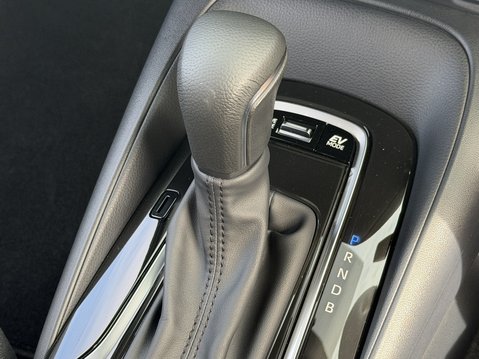 Suzuki Swace 1.8 Hybrid Motion Estata 29