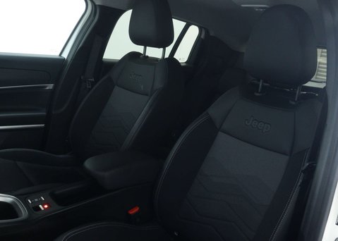 Jeep Avenger 54kWh Summit SUV 5dr Electric Auto (156 ps) 48
