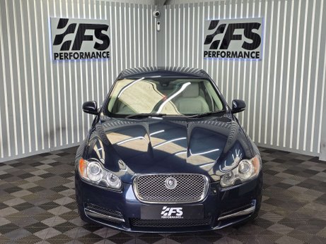 Jaguar XF 3.0d V6 Premium Luxury Saloon 4dr Diesel Auto Euro 5 (240 ps) 35
