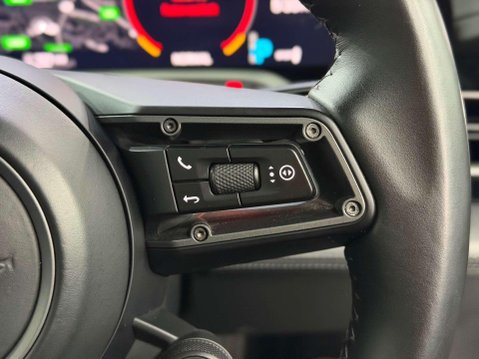 Porsche Taycan Performance Plus 93.4kWh 4S Saloon 4dr Electric Auto 4WD (571 ps) 29