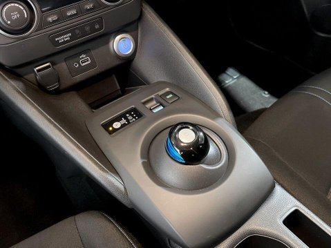 Nissan LEAF 39kWh Acenta Hatchback 5dr Electric Auto (150 ps) 16