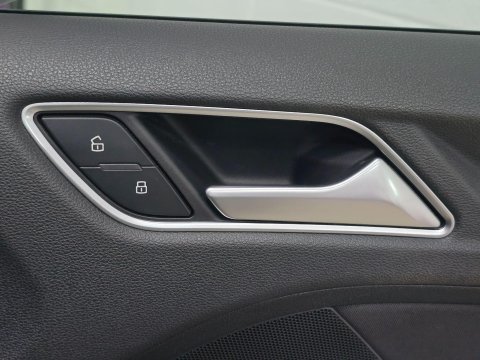 Audi A3 1.4 TFSI e-tron Sportback e-S Tronic Euro 6 5dr 8.8kWh 36