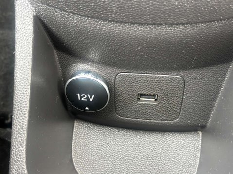 Ford Fiesta 1.0T EcoBoost ST-Line Hatchback 5dr Petrol Manual Euro 6 (s/s) (140 ps) 30