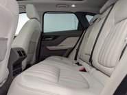 Jaguar F-Pace 2.0 F-PACE Portfolio AWD D Auto 4WD 5dr 42
