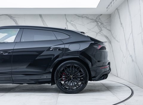 Lamborghini Urus SE 40