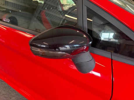 Ford Fiesta 1.0T EcoBoost Zetec S Red Edition Euro 6 (s/s) 3dr 28