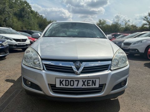 Vauxhall Astra 1.8i 16v Design Hatchback 5dr Petrol Automatic (187 g/km, 138 bhp) 2