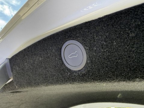 Tesla Model 3 Saloon 4dr Electric Auto RWD (208 ps) 23