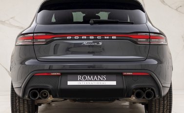 Porsche Macan S 5