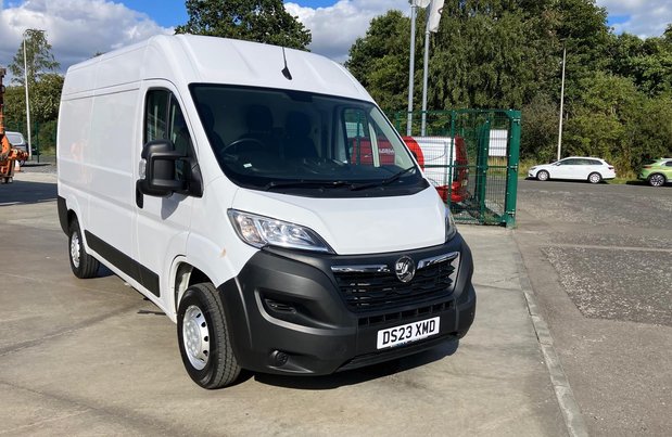 Renault Master RENAULT MASTER LML35TW B-NES