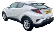 Toyota C-HR 1.8 VVT-h GPF Icon SUV 5dr Petrol Hybrid CVT Euro 6 (s/s) (122 ps) 3