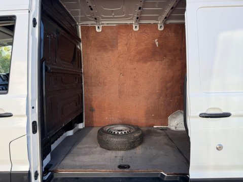Volkswagen Crafter 2.0 TDI CR35 Trendline FWD MWB Euro 6 (s/s) 5dr 19