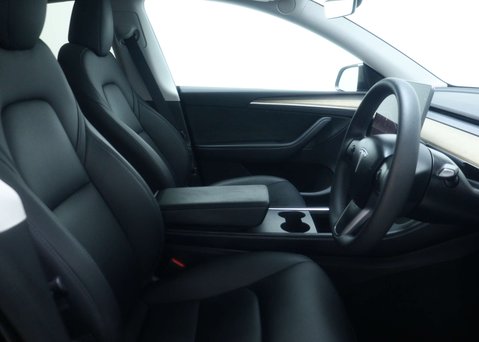 Tesla Model Y Model Y Long Range AWD 4WD 5dr 39