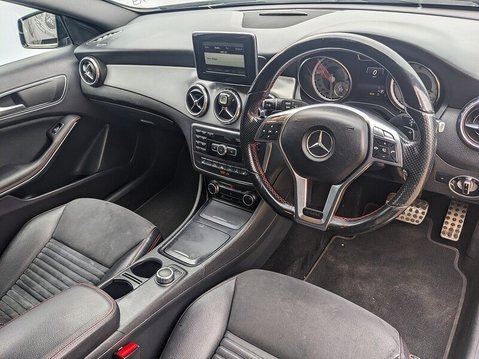 Mercedes-Benz GLA GLA200 CDI AMG Line 17